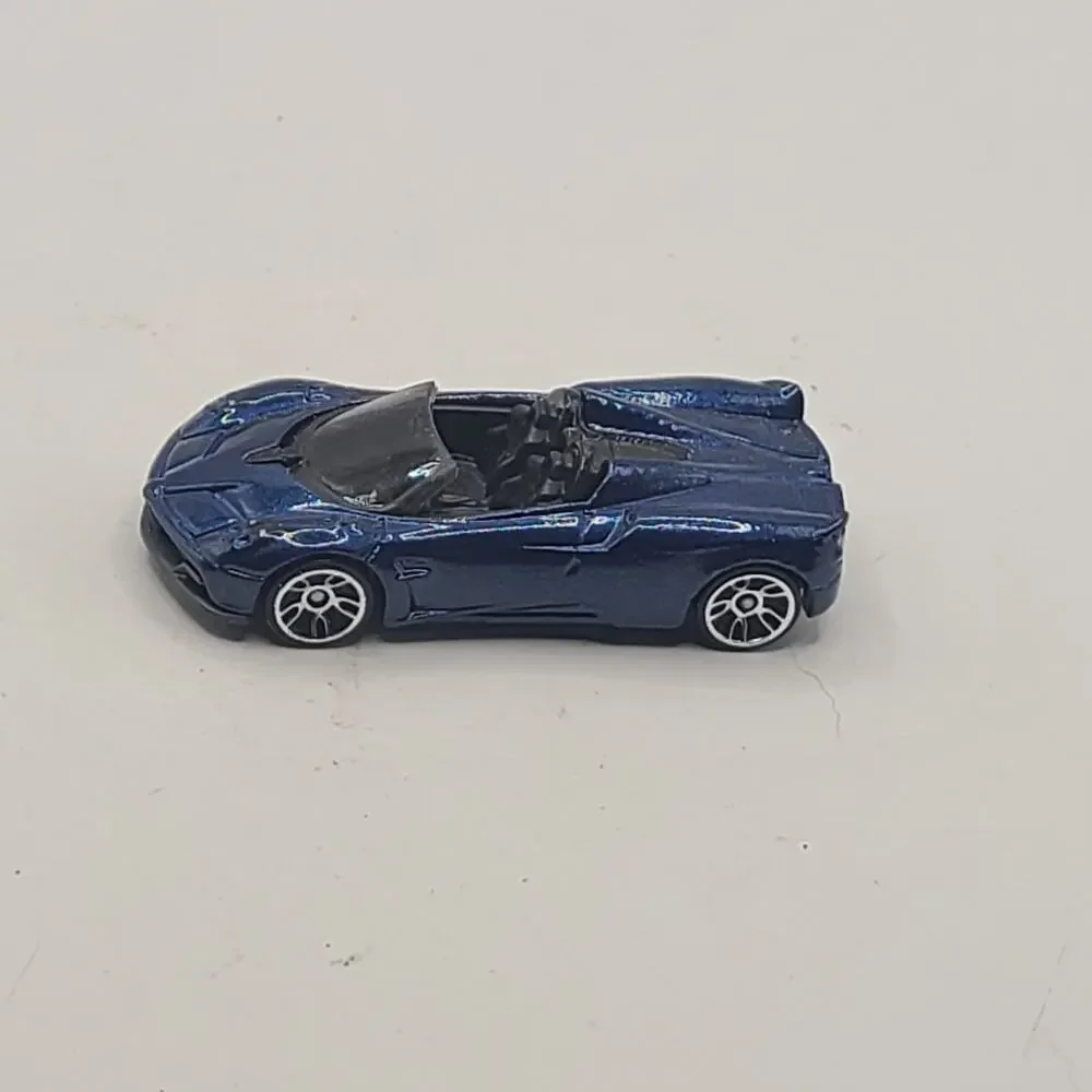 Hot Wheels ‘17 Pagani Huayra Roadster #290 HW '17 Exotics 4/10 Blue Loose